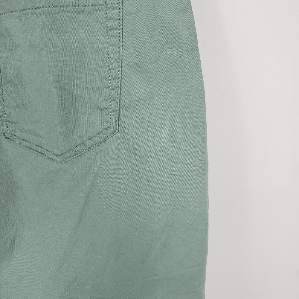 Croft & Barrow | 12 | Army Green Skort - Picture 3 of 4